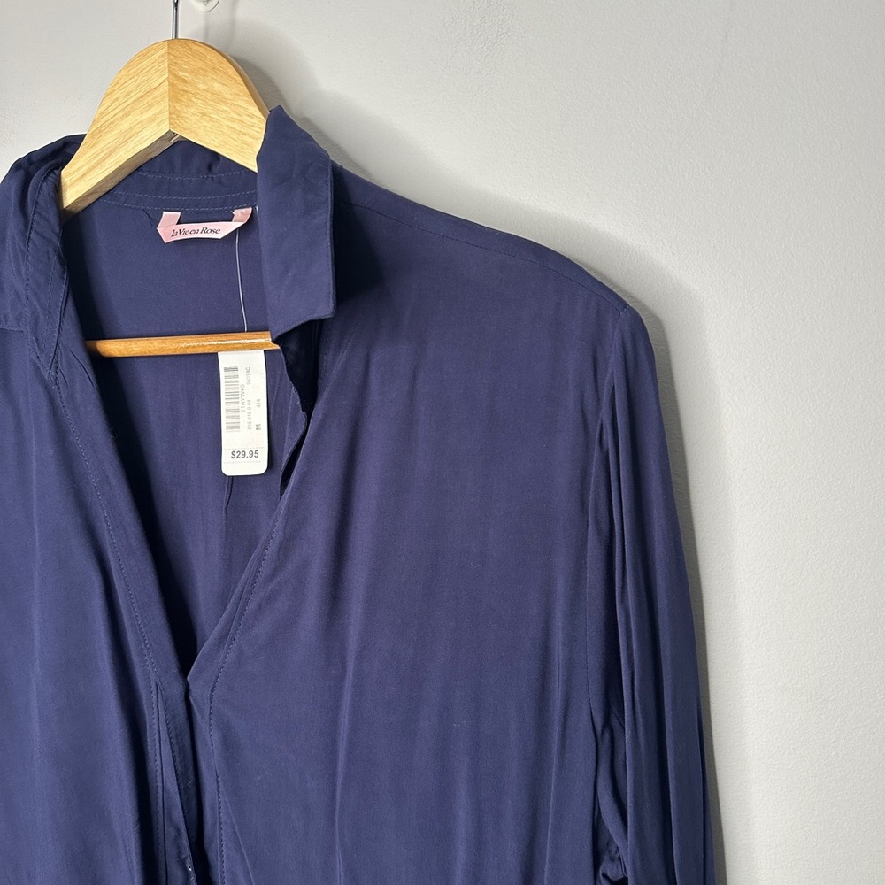 NEW! La Vie en Rose Blue Button Up Long Sleeve Ruffle Trim Top Size Medium - Picture 9 of 9